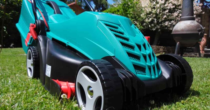 A Step-by-Step Guide: How to Level Your Garden Using a Rotavator